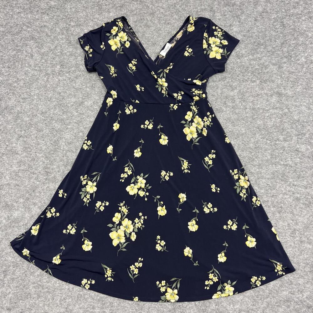 Kaileigh Dress Womens S Blue Floral Wrap V Neck Short Sleeve Knee Length Jersey